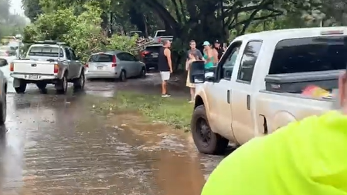 Hawaii flooding forces 5,500 evacuations as 120-year-old dam fears grow