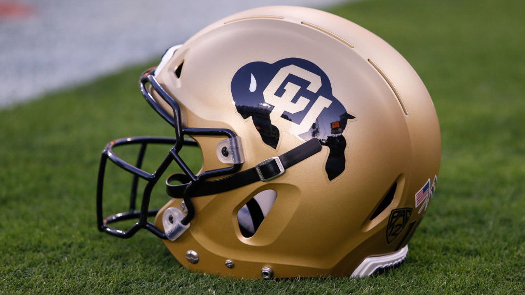 Colorado quarterback Dominiq Ponder dies in a car crash