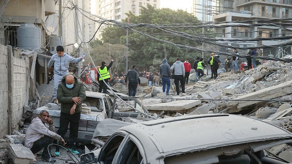 Trump threatens retaliation if Iran attacks Qatar again