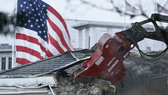 Trump administration must suspend White House ballroom construction, judge orders