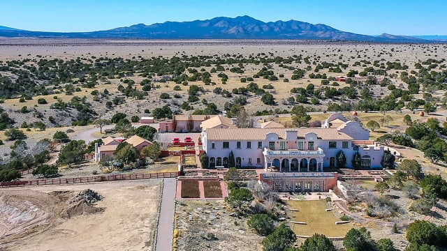 Epstein's Zorro Ranch searched by New Mexico investigators