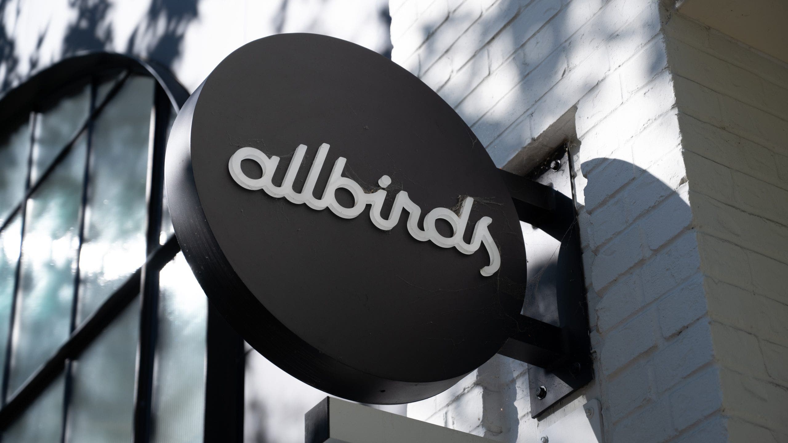 Allbirds stock soars as shoemaker announces pivot to AI