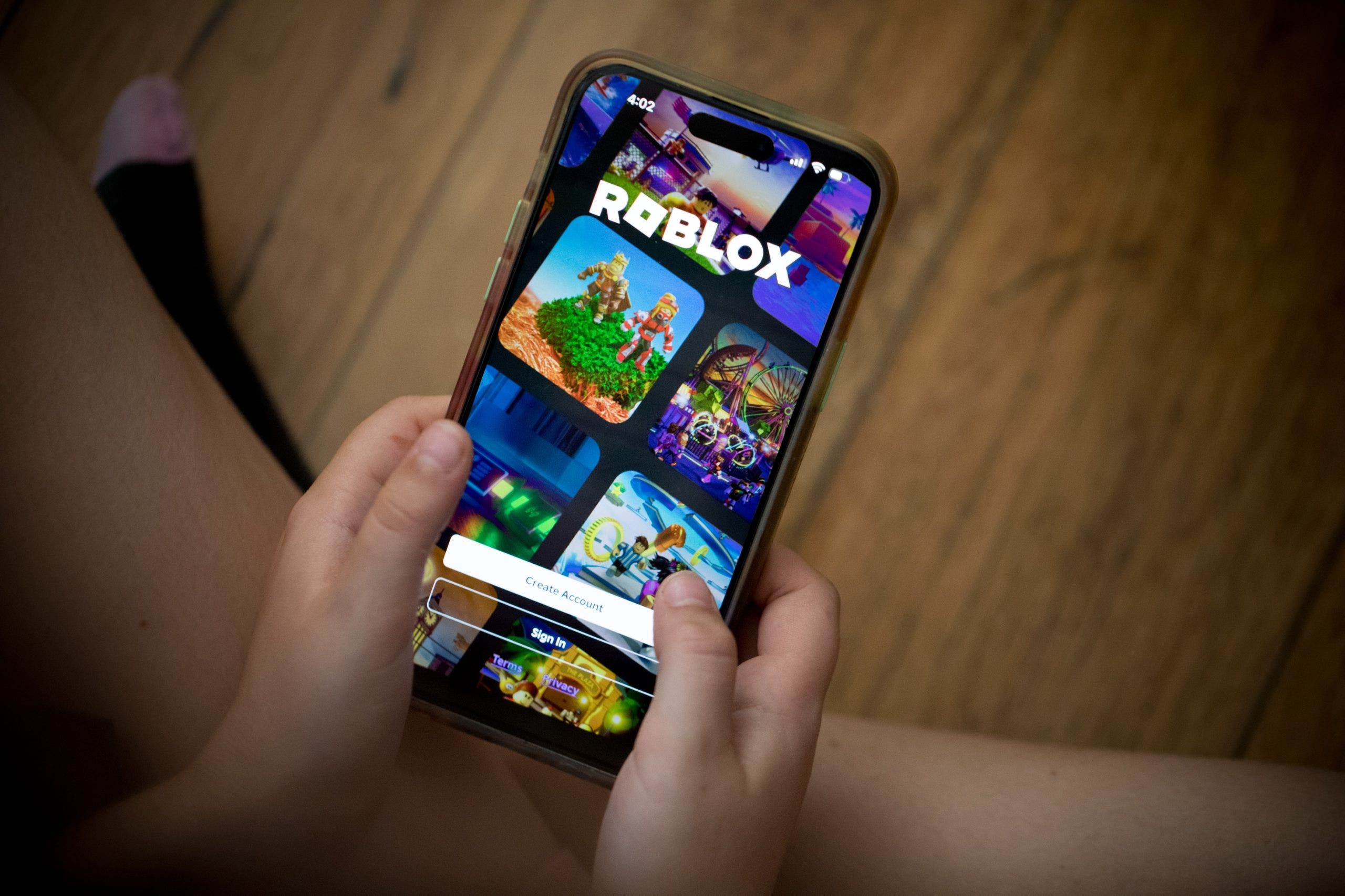 Changes coming after Roblox agrees to pay $10 million over child safety concerns
