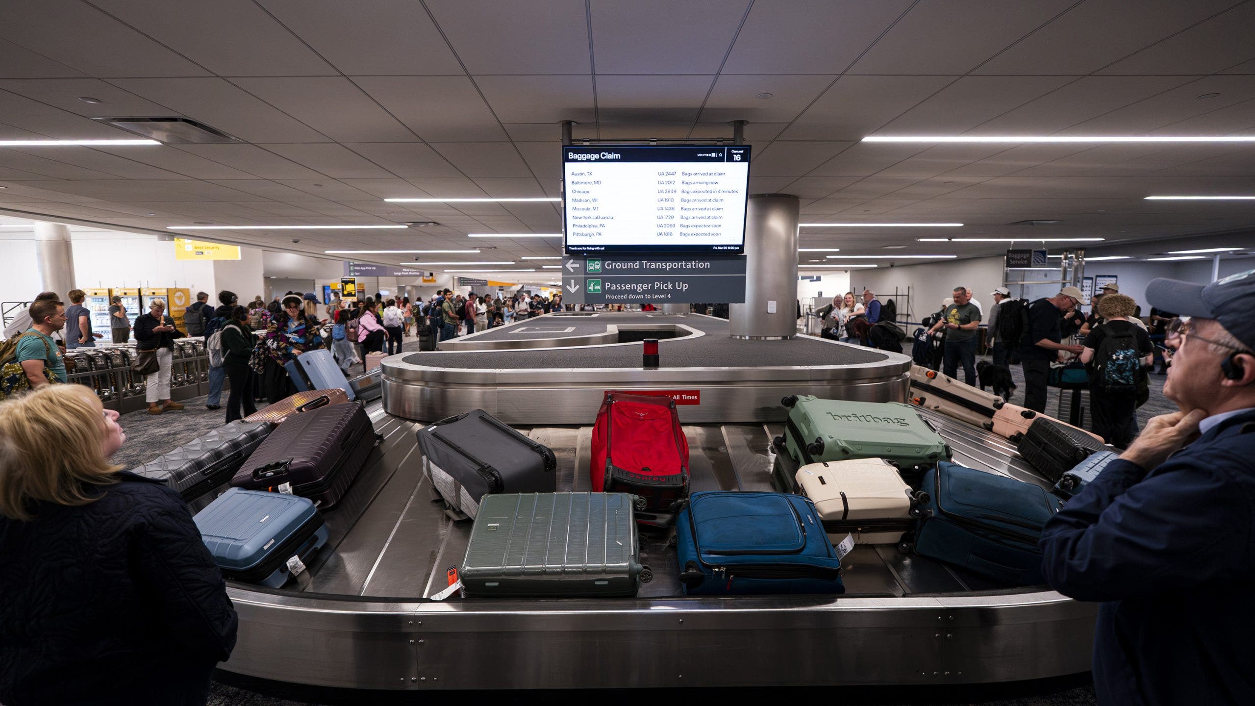 More US airlines raise baggage fees: See the list