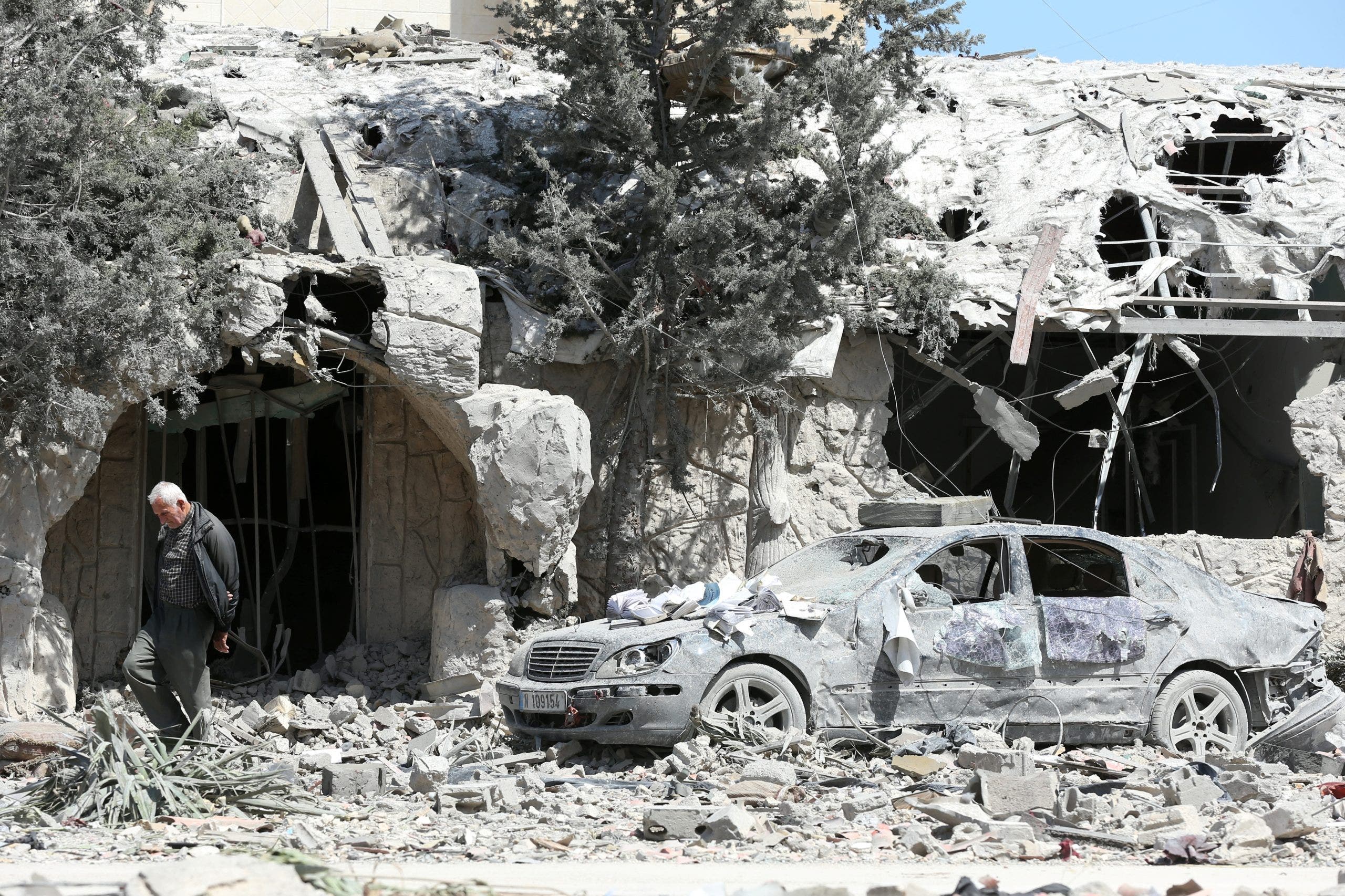 Iran war latest: Death toll surpasses 3,000, Iranian official says