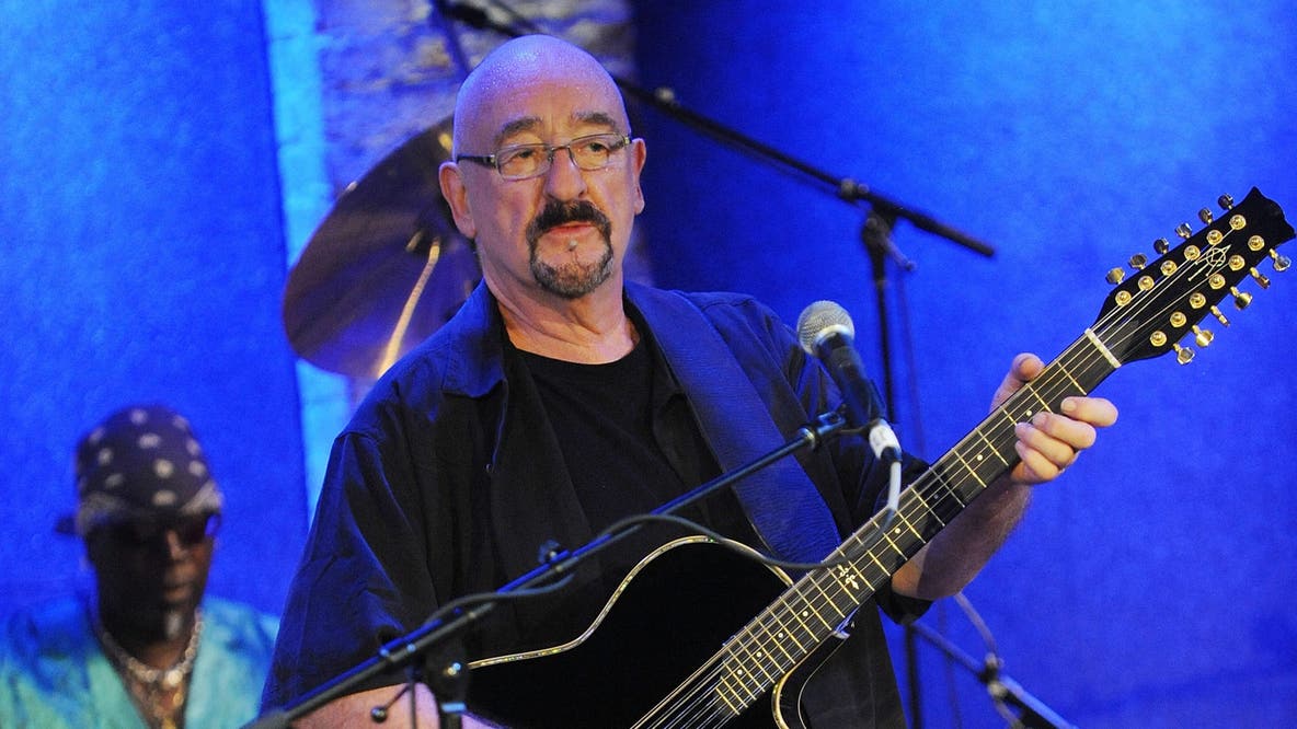 Dave Mason, songwriter known as a co-founder of Traffic, has died at the age of 79