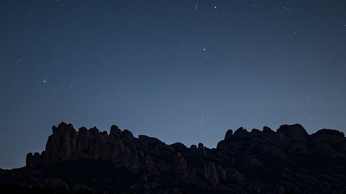 Look Up: Comet R3 Pan-STARRS now visible before sunrise with binoculars or telescope