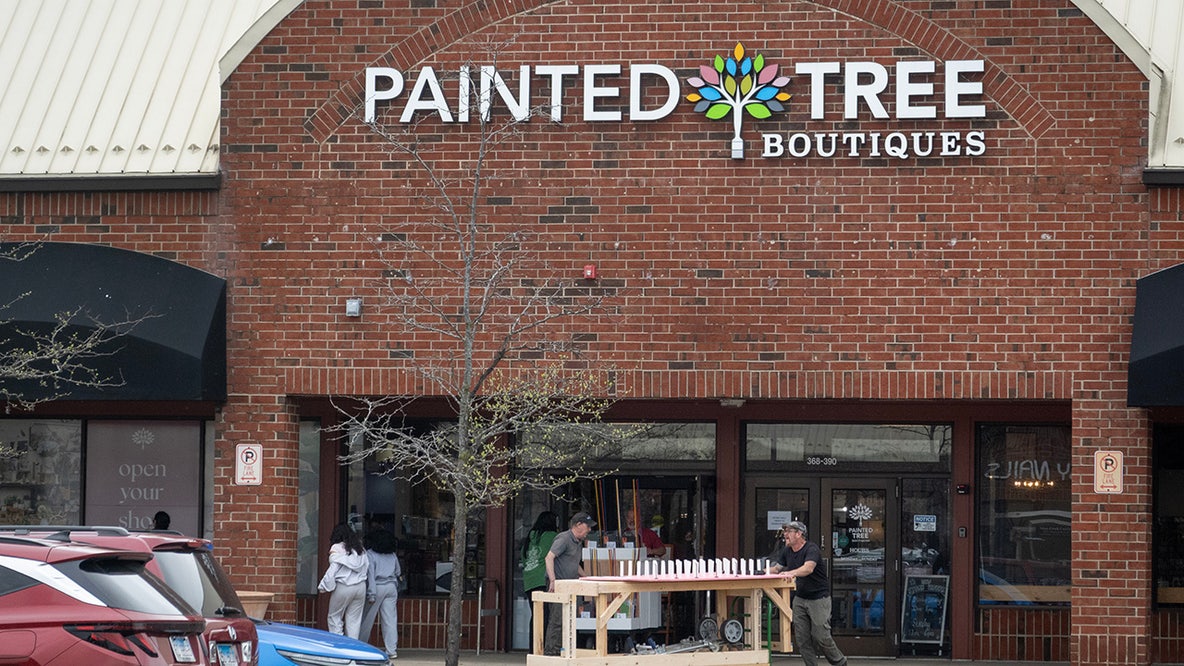 Painted Tree closes all stores abruptly, stunning small vendors