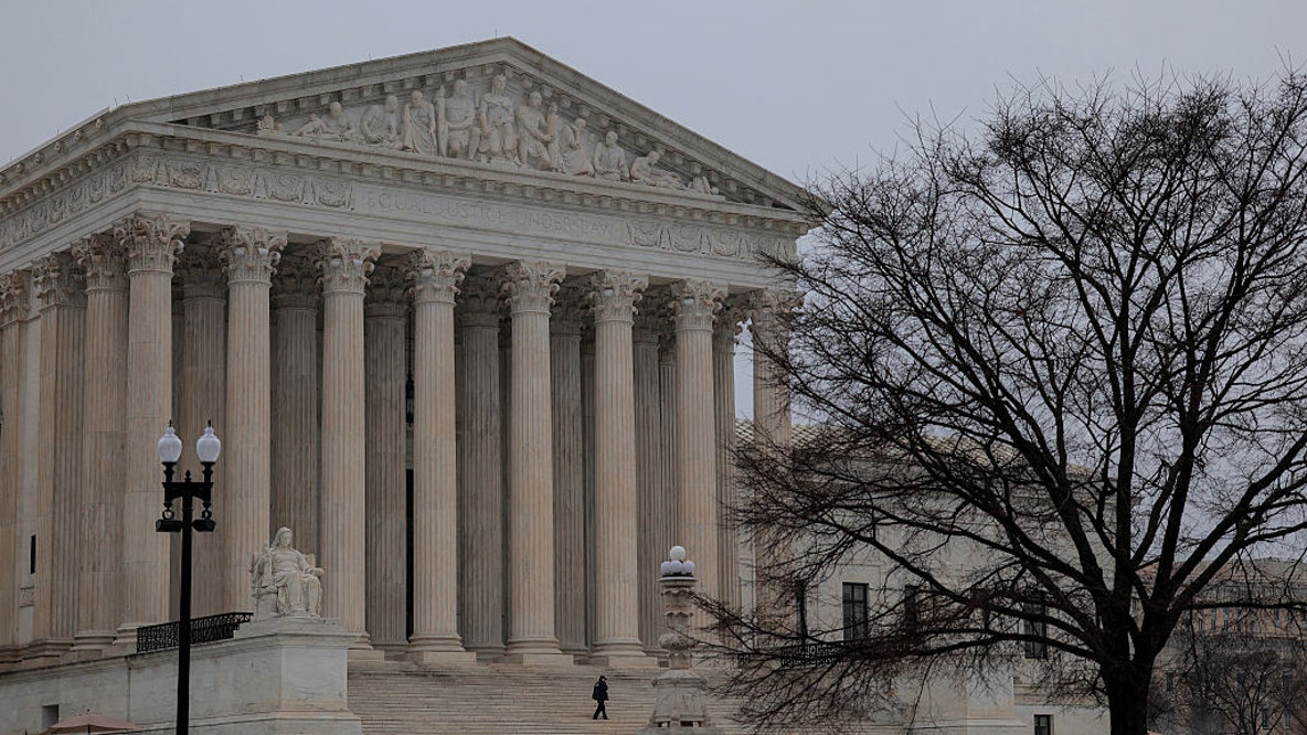 Supreme Court backs anti-abortion center in First Amendment case