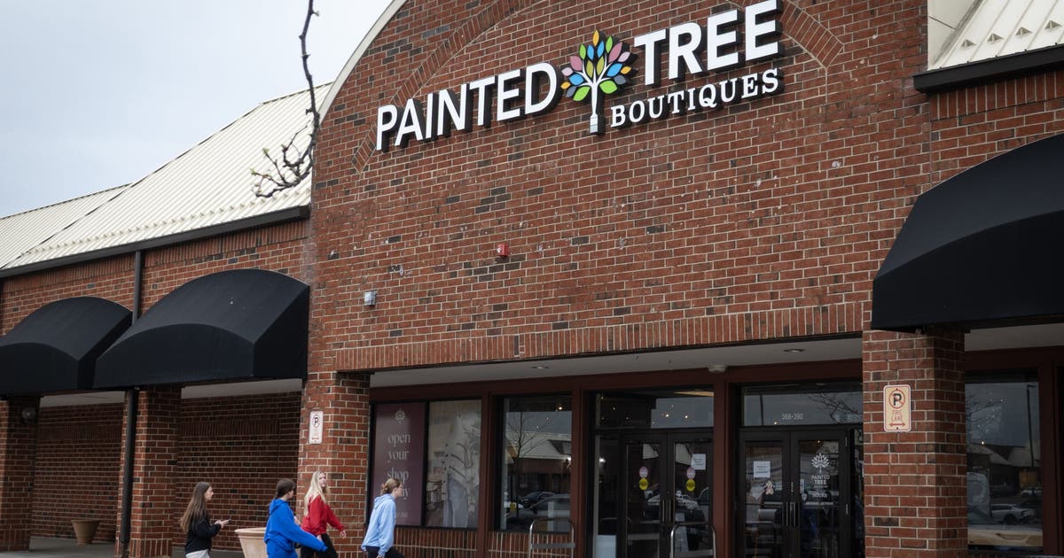 Painted Tree vendors met with chaos, stolen goods after sudden closure