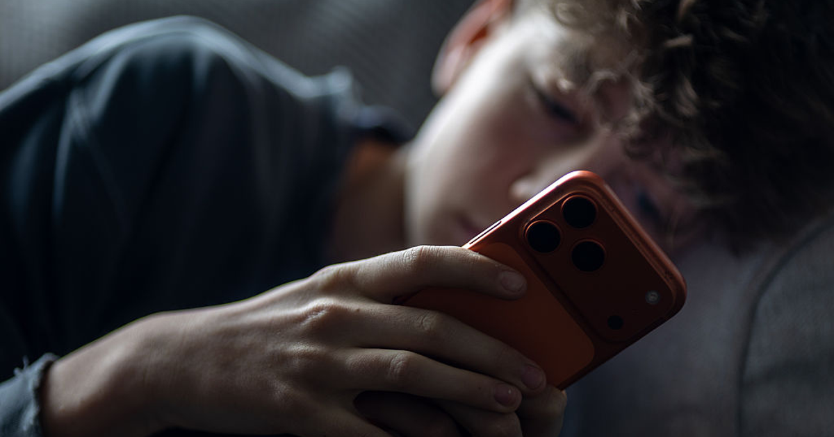 Countries that have banned social media for teenagers — See the world map