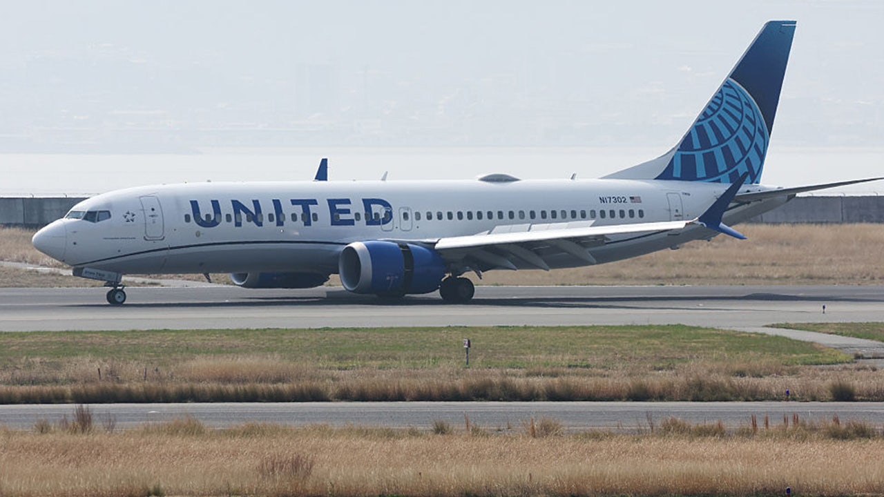 希少☆新品未開封　UNITED AIRLINES new Ray 20375 United Airlines ticket prices may increase amid surging jet fuel