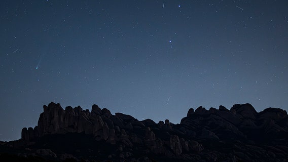 Look Up: Comet R3 Pan-STARRS now visible before sunrise with binoculars or telescope