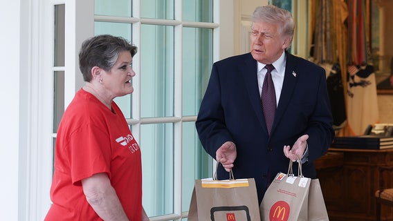 Trump touts tax change with $100 tip to DoorDash driver at White House