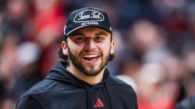 Texas Tech QB Brendan Sorsby seeks treatment for gambling addiction