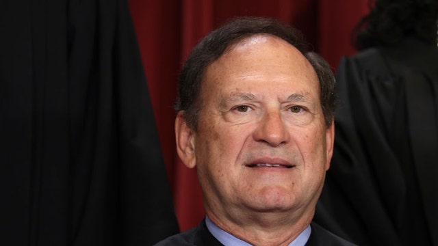 Justice Alito became ill at March event, treated for dehydration, Supreme Court says