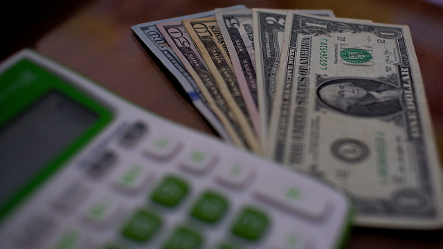 Americans carry $1.79M in lifetime debt as US total hits record $18.4 trillion, analysis finds