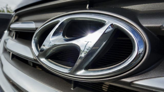 Hyundai recalls nearly 300K vehicles over seat belt defect
