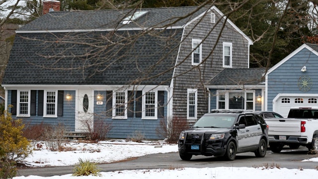 Mom accused of killing 3 children offers to admit role in crime in move that could dodge prison time