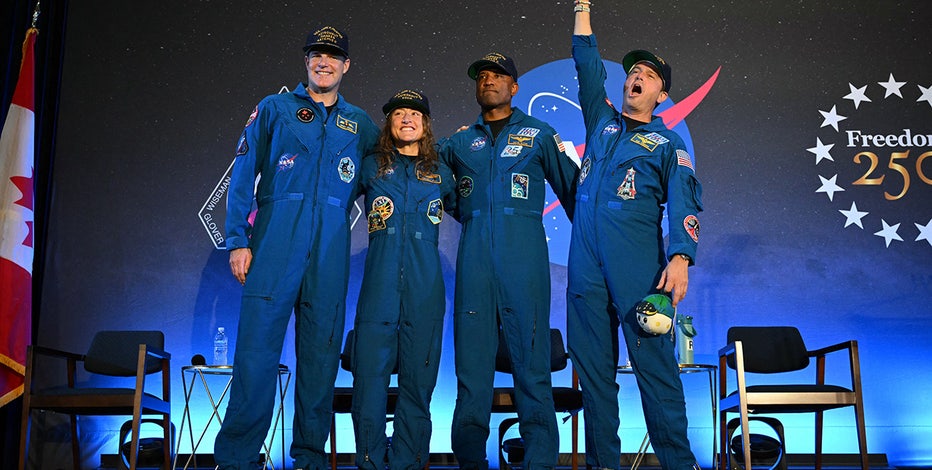 Artemis astronauts give first public remarks after moon flyby mission: Here's what they said