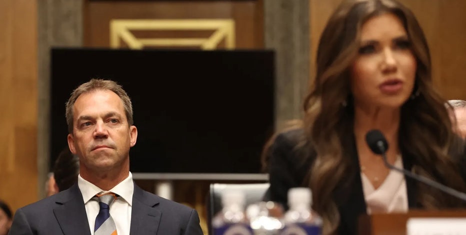 Kristi Noem, Trump respond to shocking cross-dressing photos tied to her husband | FOX 32 Chicago Kristi Noem, Trump respond to shocking cross-dressing photos tied to her husband | FOX 32 Chicago