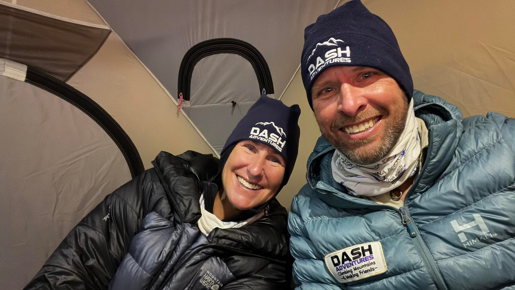 Climber survives deadly Nepal avalanche that killed partner: 'She passed through my arms'