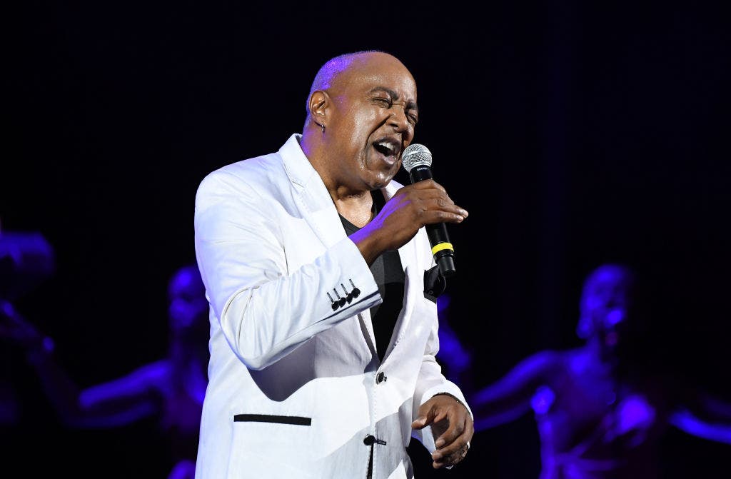 Peabo Bryson, Grammy-winning singer, reportedly suffers stroke