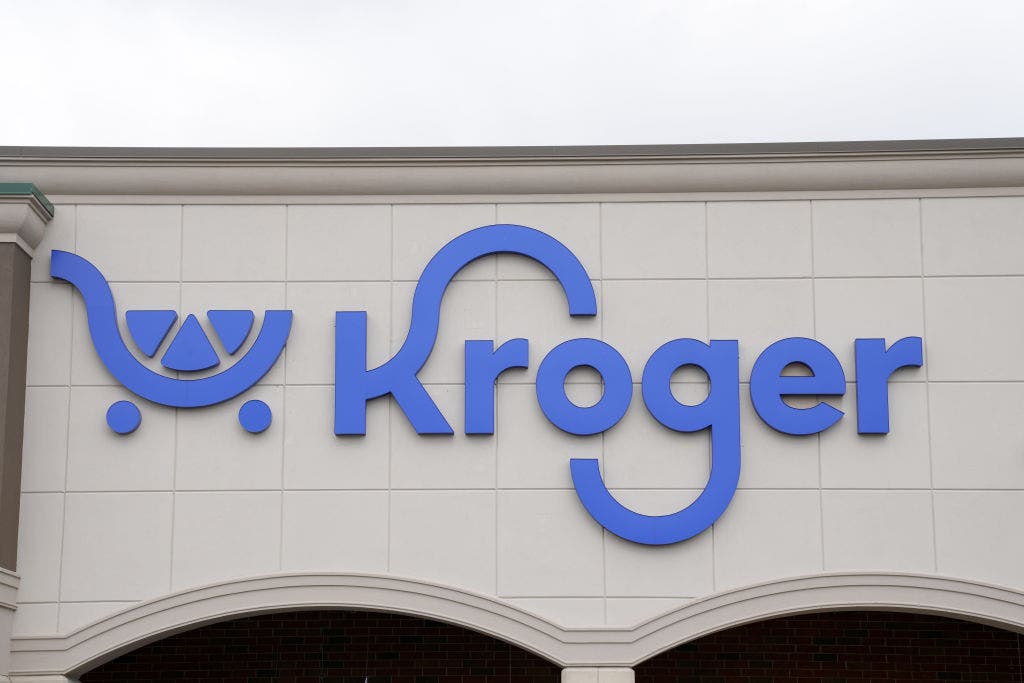 Kroger to lower prices on thousands of items to win back shoppers