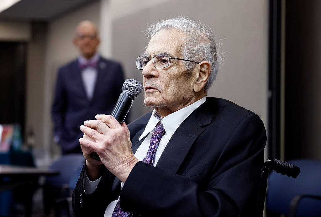 Former Congressman Barney Frank dead at 86
