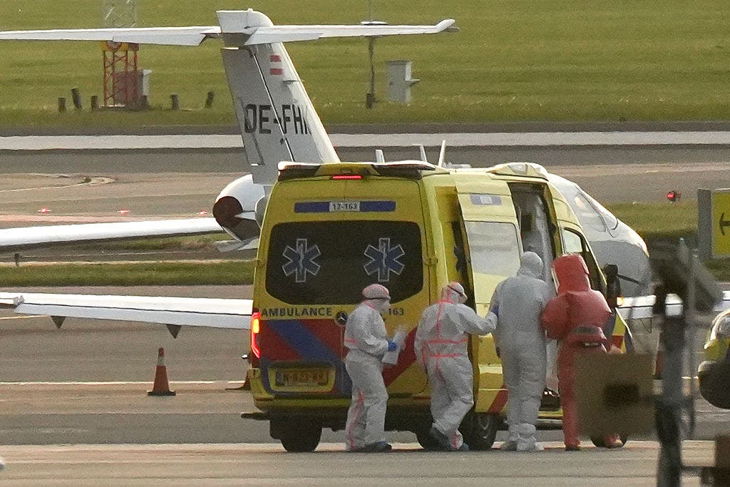 Hantavirus latest: Americans disembark cruise and head home for quarantine
