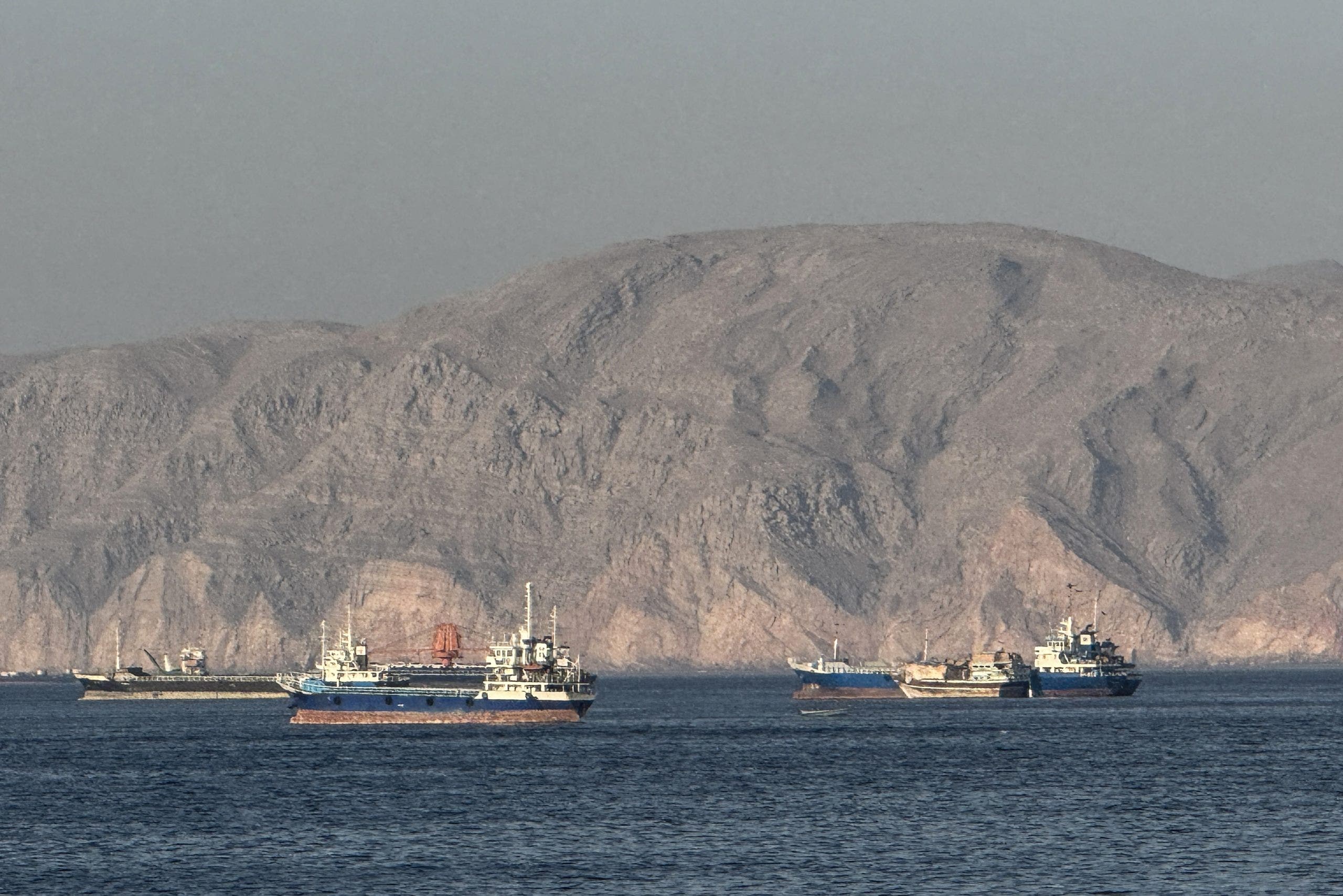 Iran latest: Republicans call off vote on War Powers Resolution, still no deal between US and Iran
