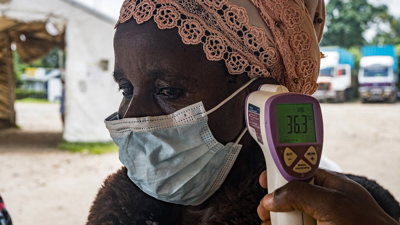 American doctor tests positive in Ebola outbreak that spurred global health emergency