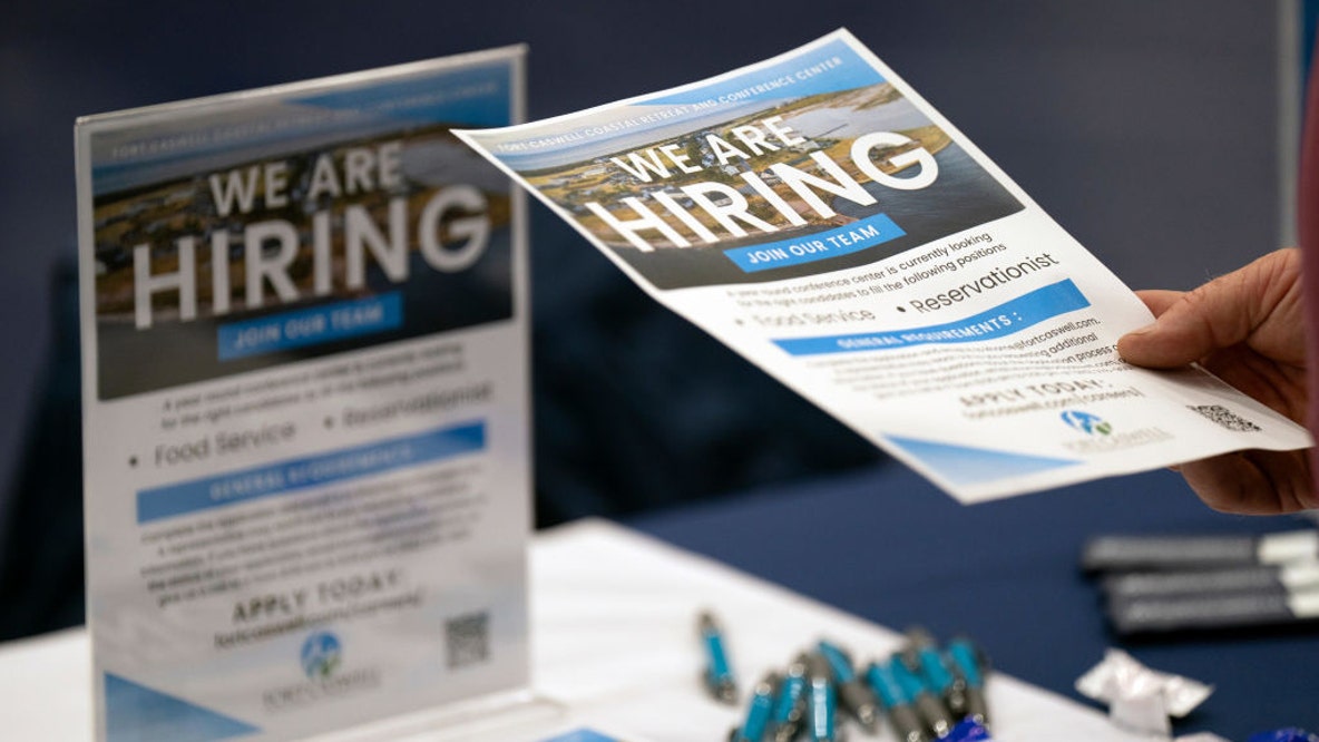 Young Americans stand out for job market pessimism, data shows
