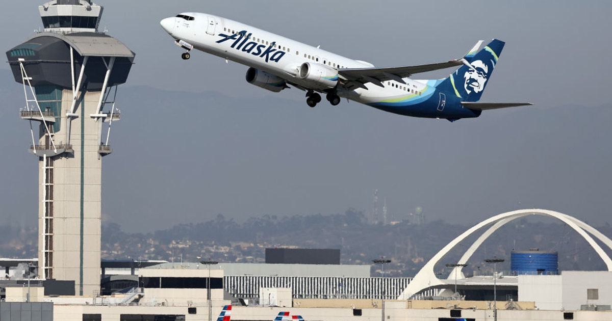 Alaska Airlines possibly facing $165,000 fine over alleged intoxicated passengers on flights
