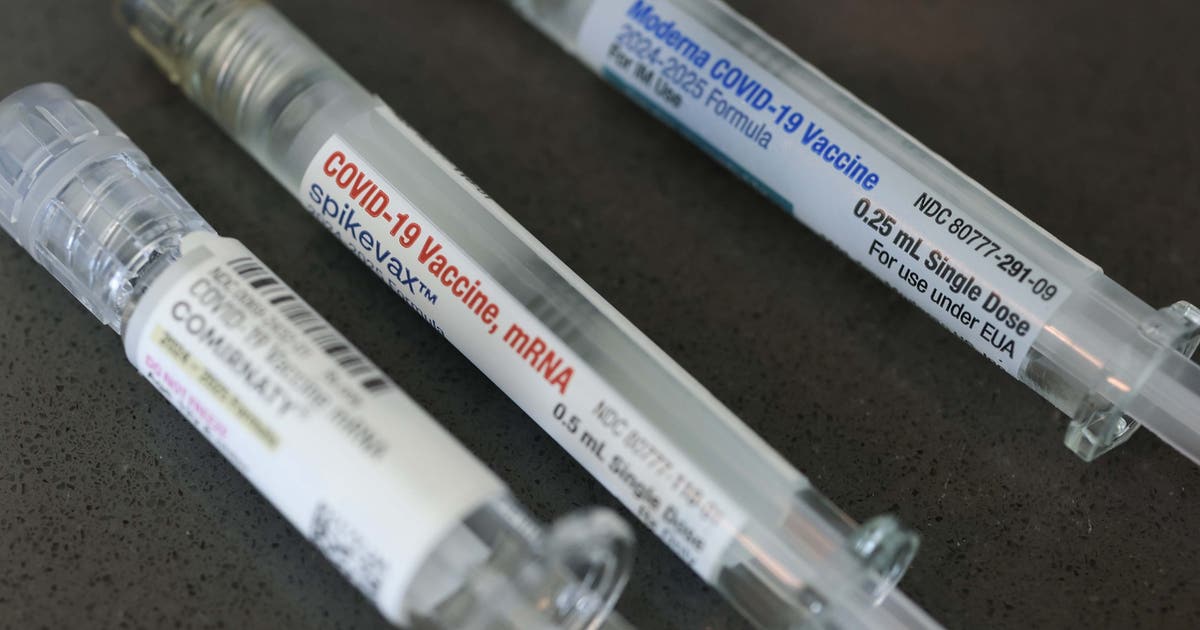 FDA advisers considering updating COVID vaccine for new subvariant