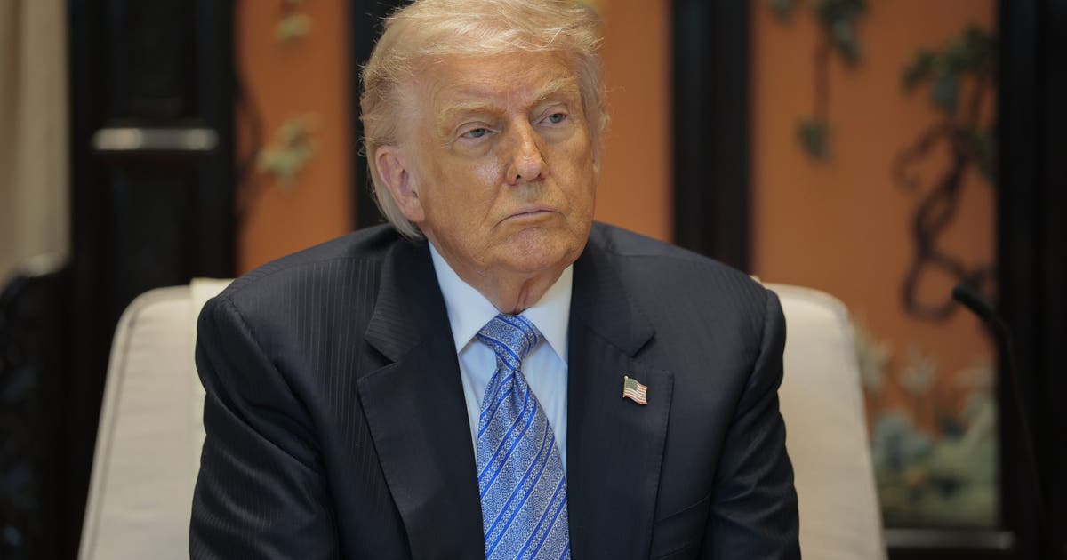 Trump says he 'checked out perfectly' after Walter Reed visit