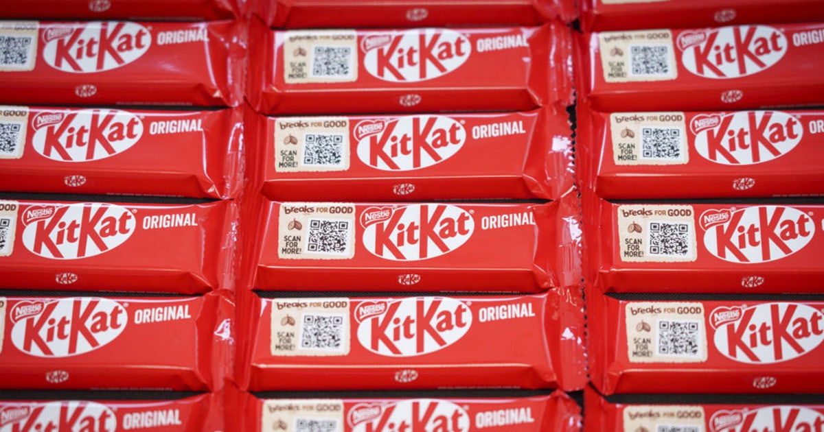 Semitrailer carrying 11,000 pounds of Kit Kat bars overturns on Mississippi interstate: Reports