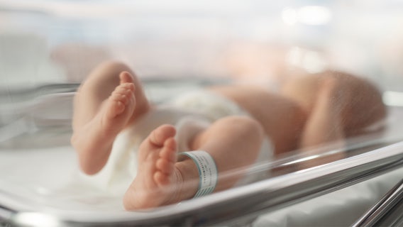 Vitamin K shot refusal at birth linked to rise in infant bleeding deaths: Report