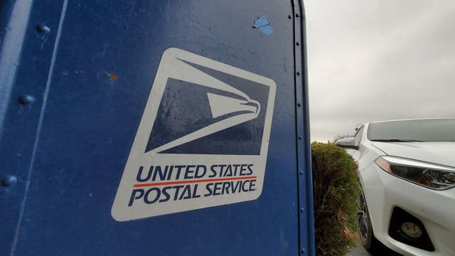 Former USPS supervisor pleads guilty to stealing $369K in checks from mail