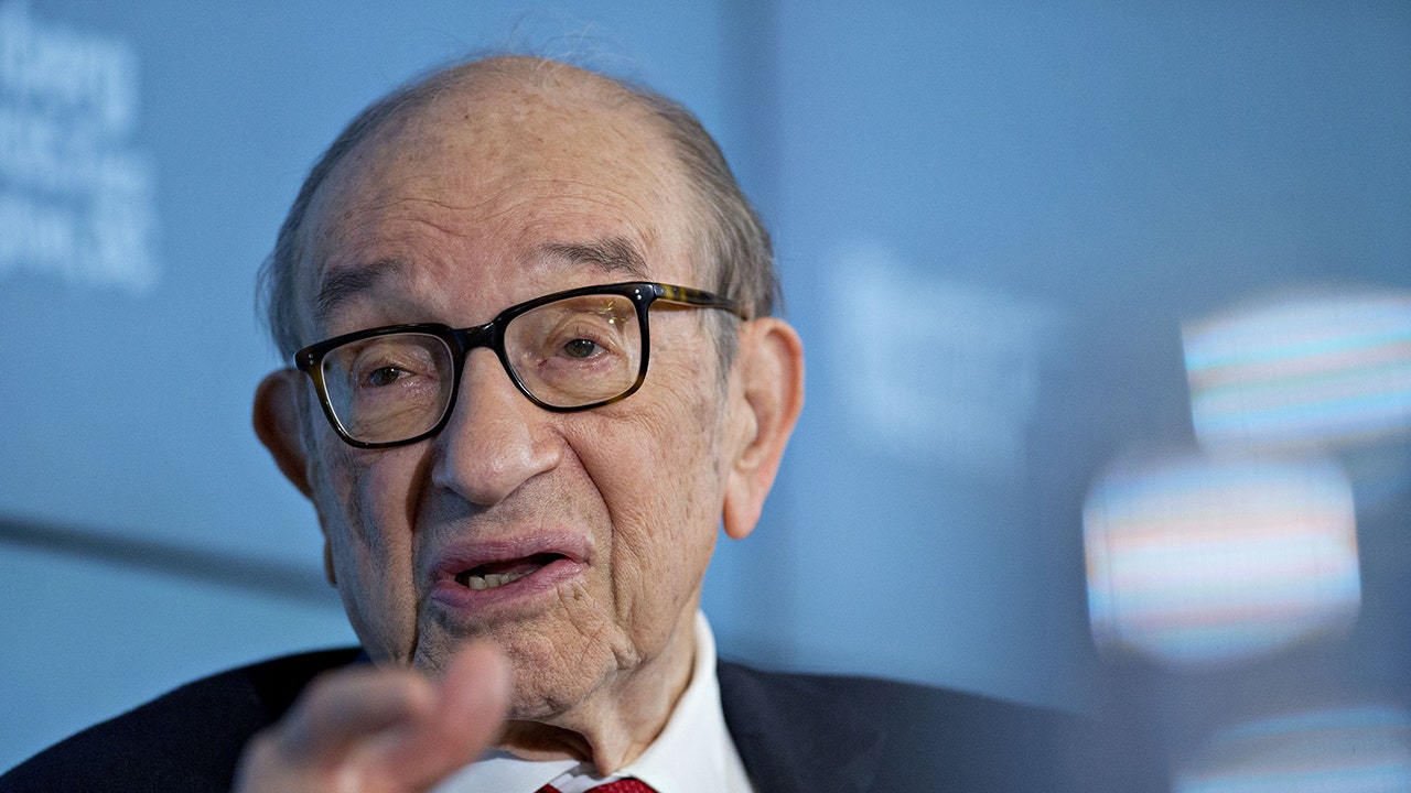 Alan Greenspan, economist, former Federal Reserve chairman, dies at 100
