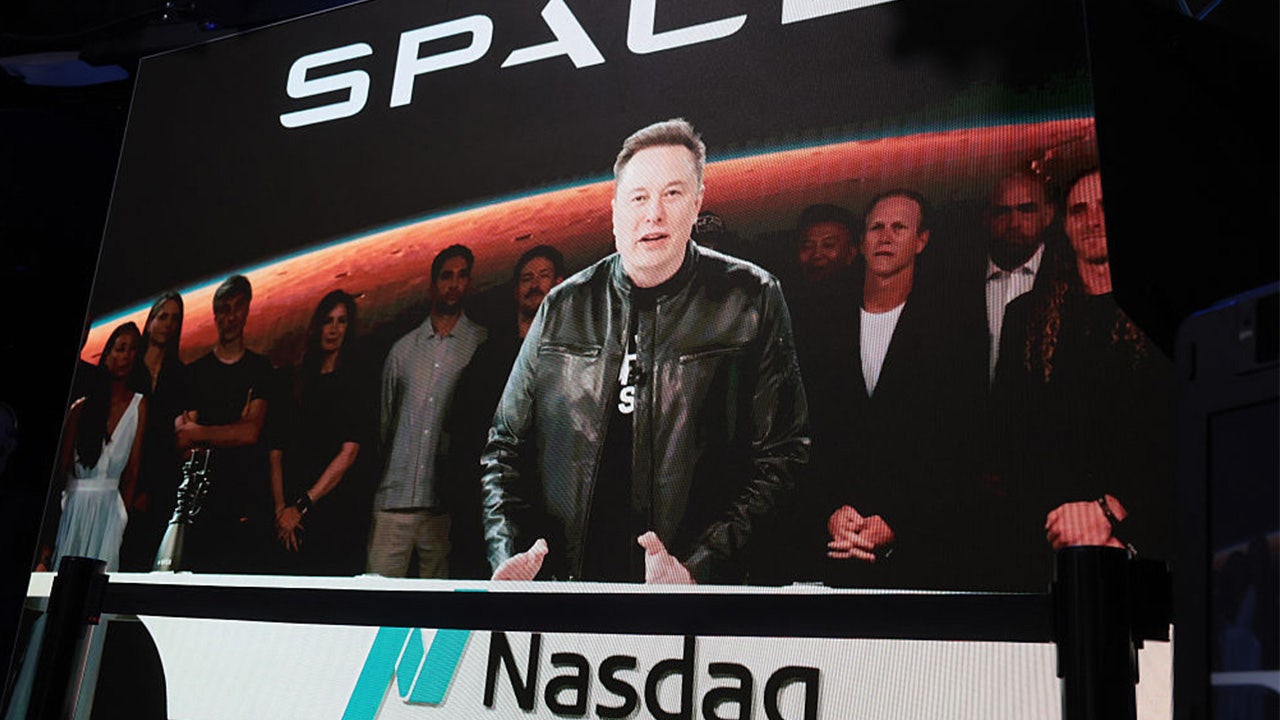 SpaceX to make public debut on Wall Street: What to know