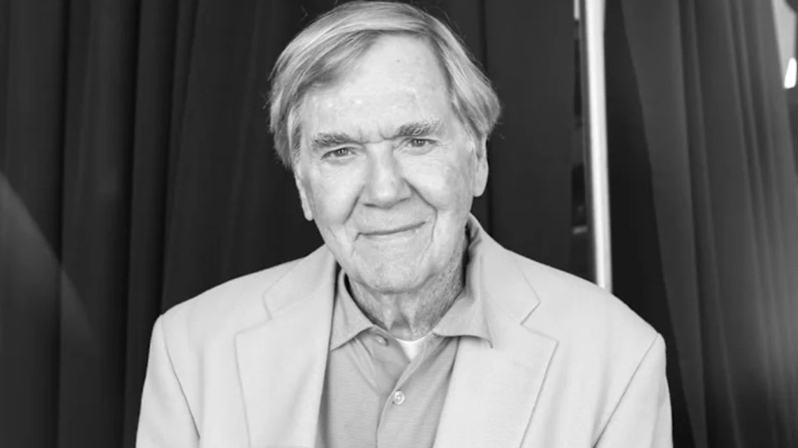 Raymond Berry, NFL Hall of Fame receiver, dies at 93