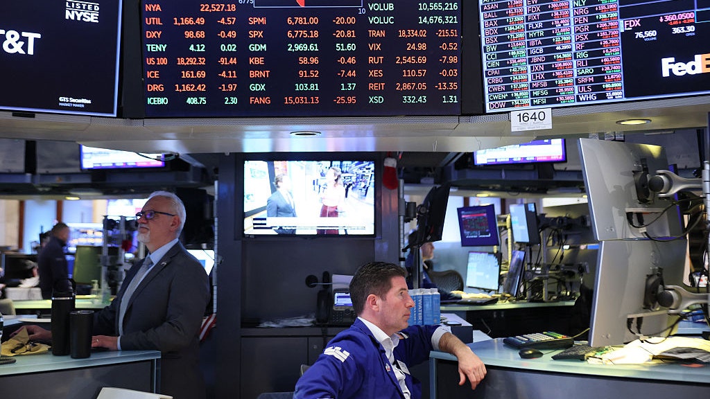 Top CEOs brace for downturn, warn US economy will worsen in next 6 months