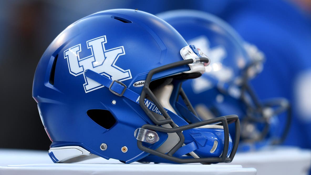 Kentucky football mourns Nic Smith after defensive lineman found dead on campus