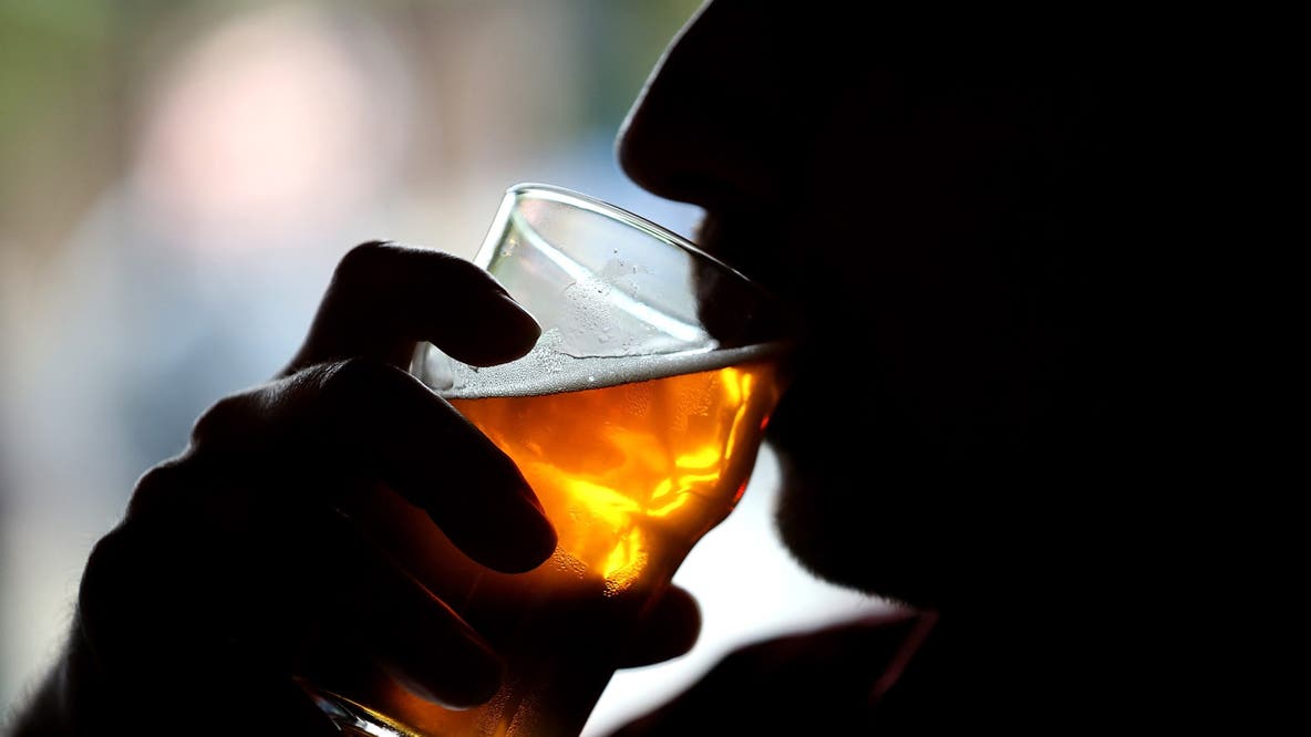 Study that finds no benefits from alcohol left out of US health guidelines