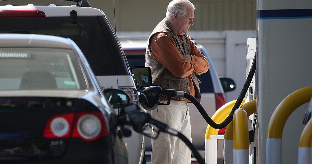 Survey shows gas-price pain rising even as economic confidence stabilizes