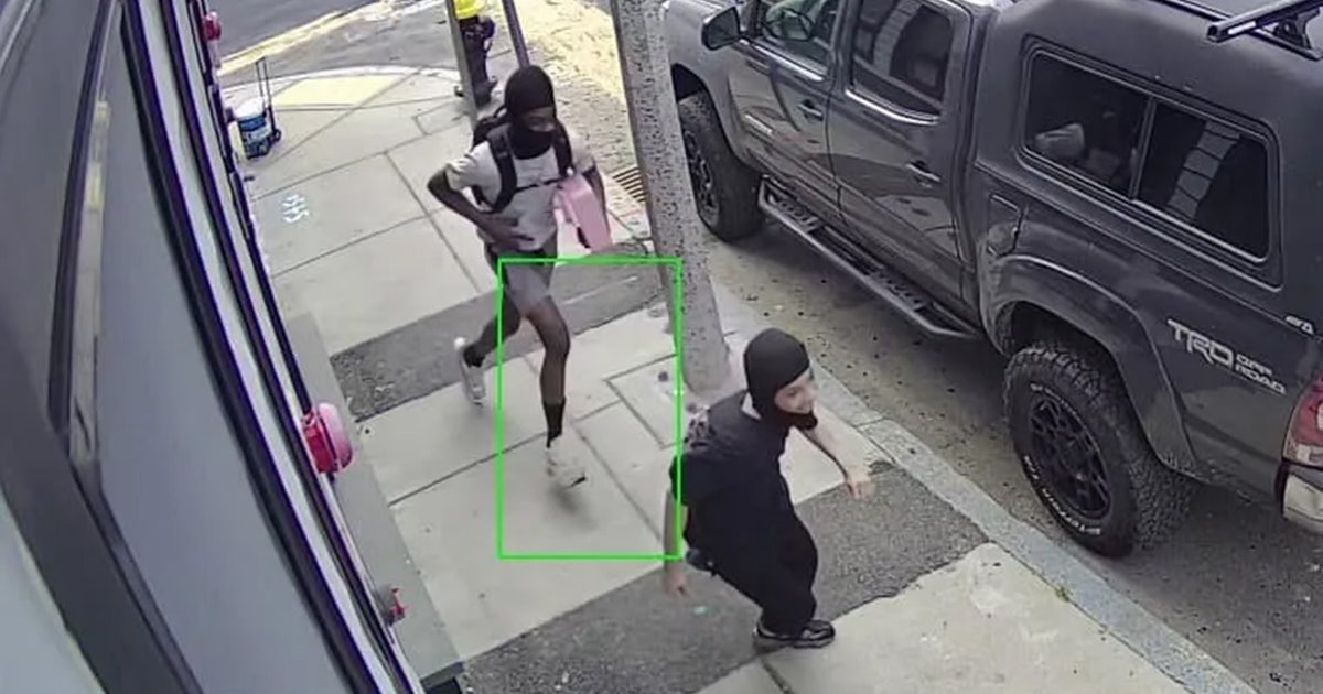 Kids running lemonade stand robbed by armed thieves in Boston