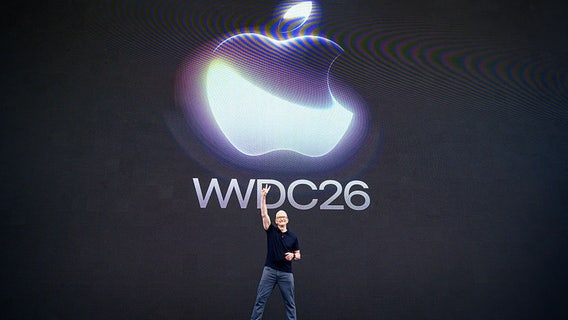 Apple unveils Siri AI, new intelligence features at WWDC