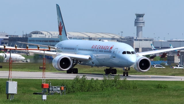 Air Canada reassures passengers over pilot who did not have proper license