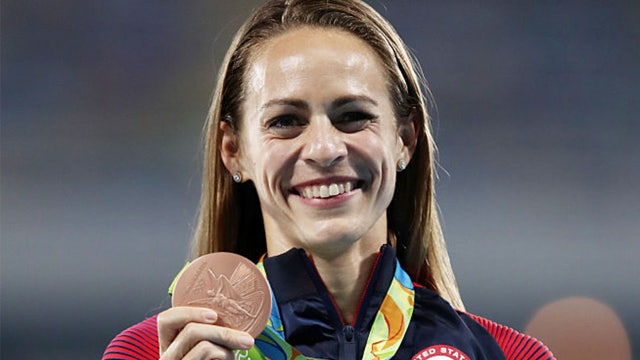 Jenny Simpson, Olympic medalist and world champion runner, collapses during race